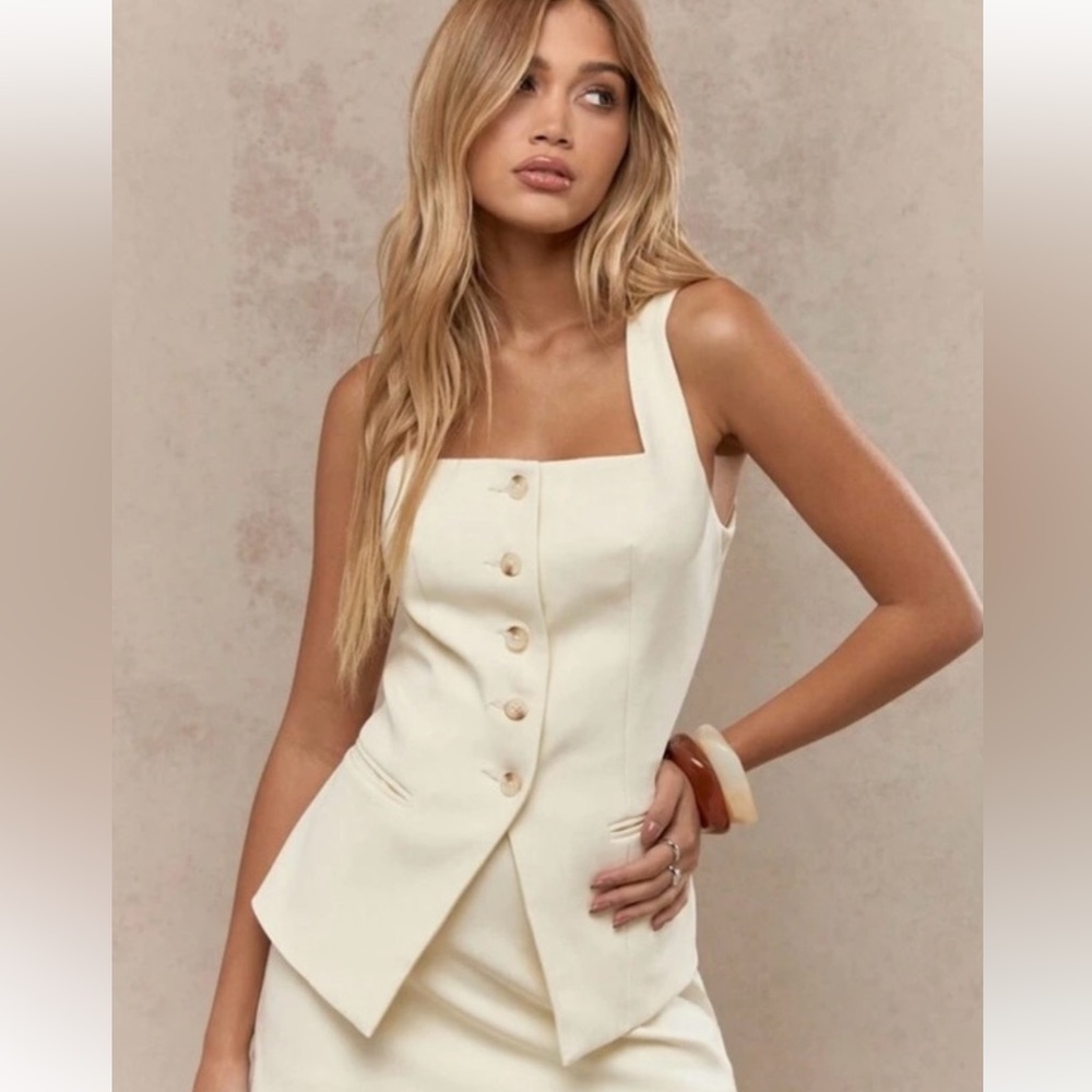 New Missguided Beige Vest top xs
